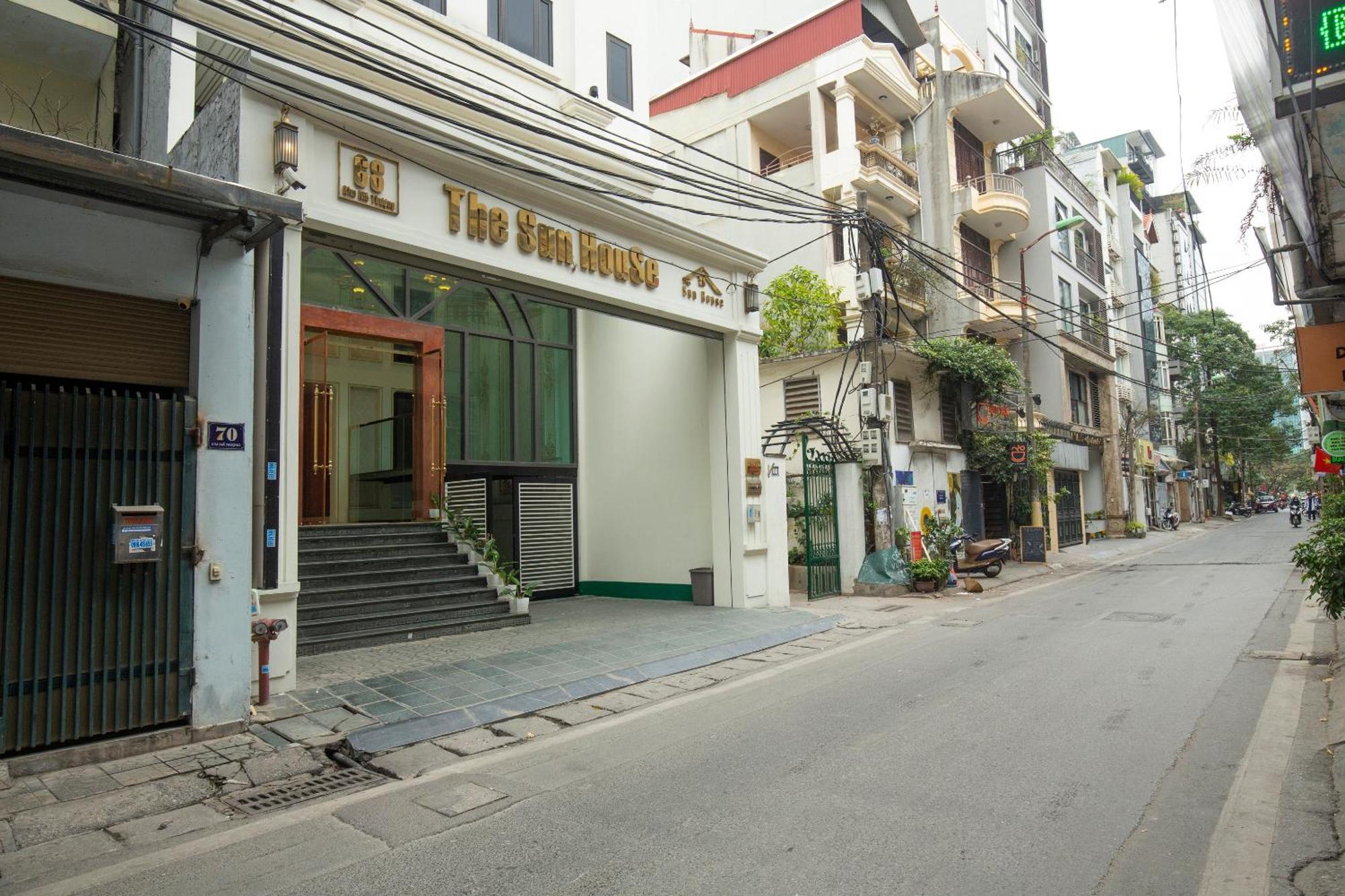 Sumitomo 8 Apartment - Alley 21 Linh Lang Ханой Экстерьер фото