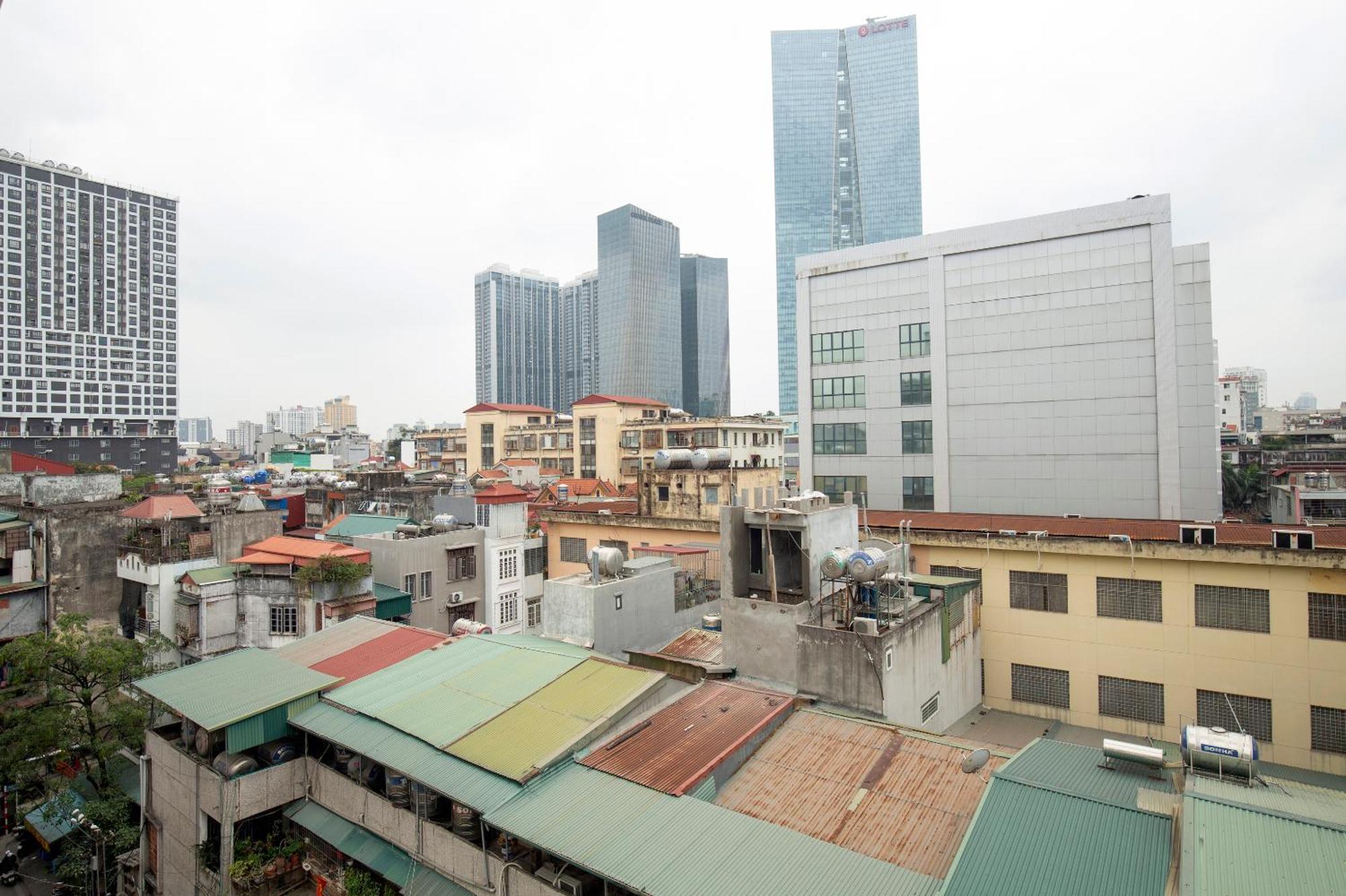 Sumitomo 8 Apartment - Alley 21 Linh Lang Ханой Экстерьер фото